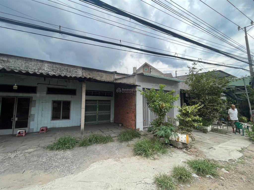 Bán đất có nhà mặt tiền quốc lộ 1 bình đức (bến lức cũ), tây ninh