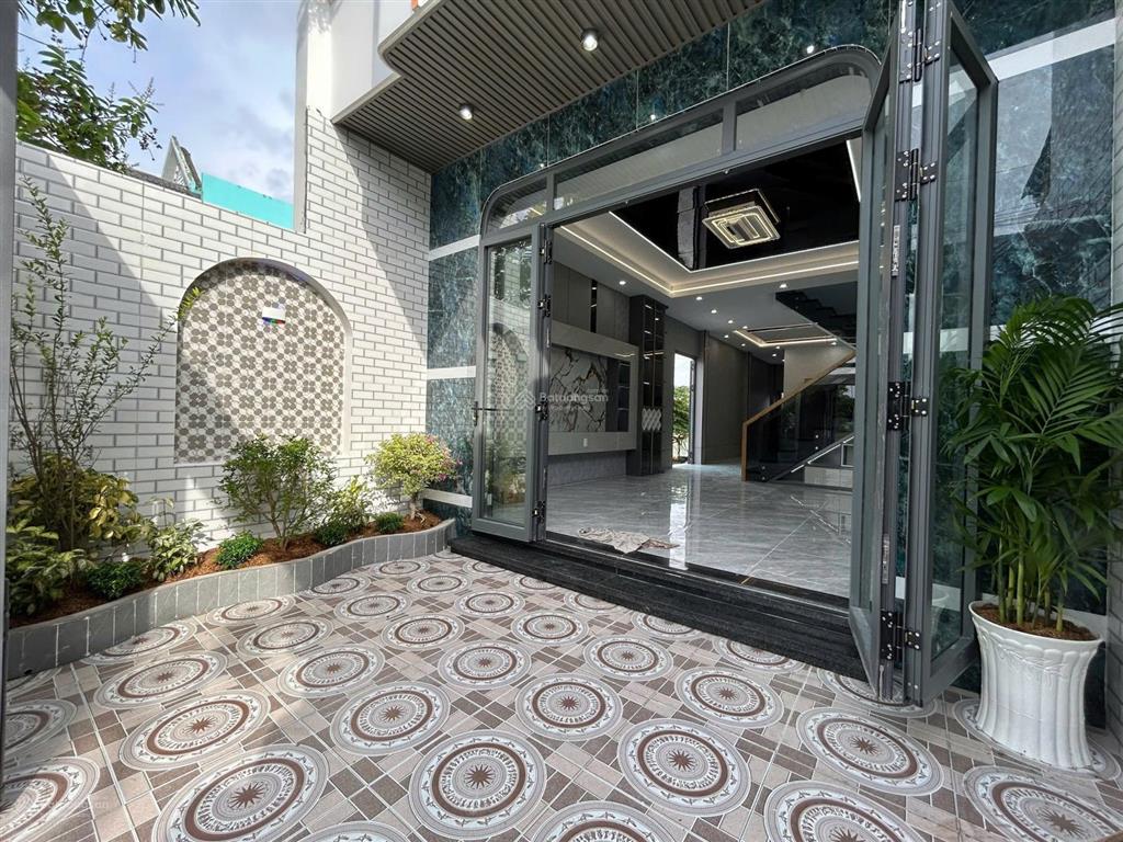 Bán căn góc 2 mặt tiền  kđt five star new city