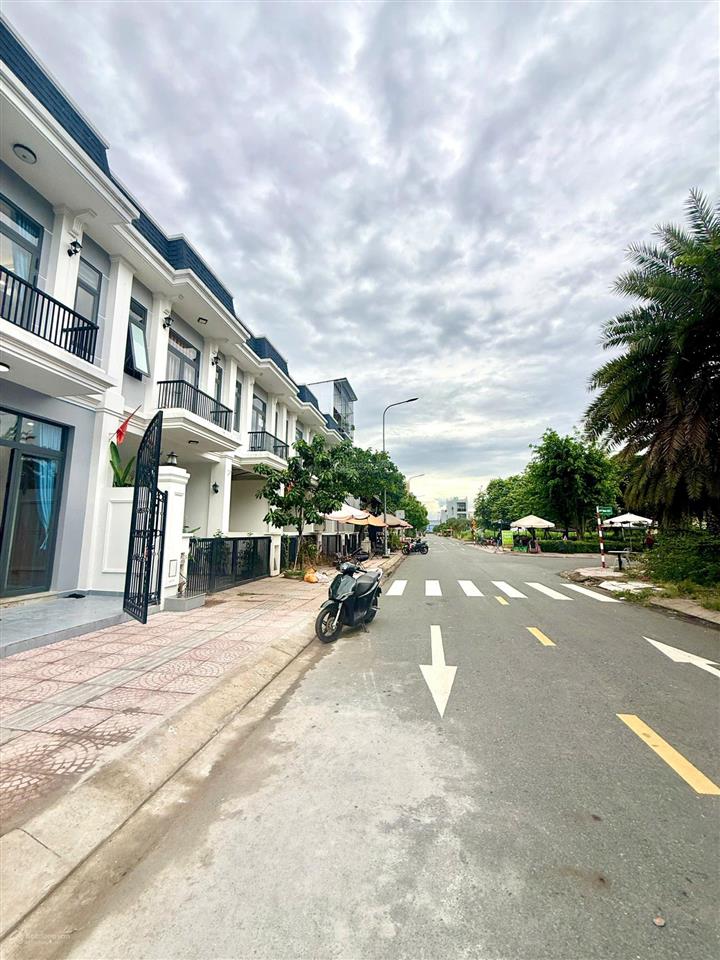 Căn góc 2 mặt tiền siêu phẩm the sol mới ra mắt tiện buôn bán kinh doanh