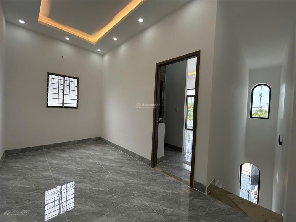 Nhà mới hoàn thiện mặt tiền đường trường học, phước lý tây ninh