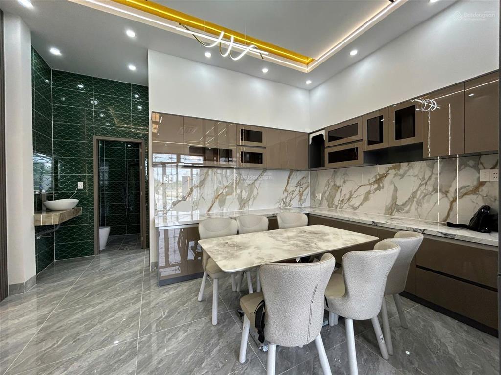 Nhà mới hoàn thiện mặt tiền đường trường học, phước lý tây ninh