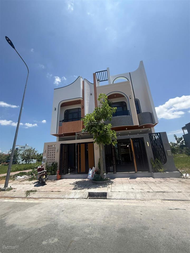 Chính chủ bán nhà mới the sol city  5x20m  giá 4.5 tỷ (thương lượng)