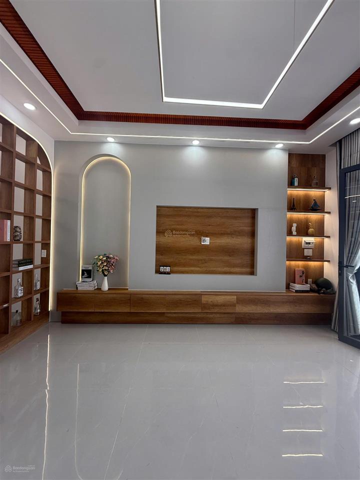Chính chủ bán nhà mới the sol city  5x20m  giá 4.5 tỷ (thương lượng)
