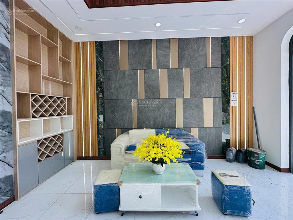 Villa sân vườn 300m2 gần chợ long thượng rẻ hơn nhà phố