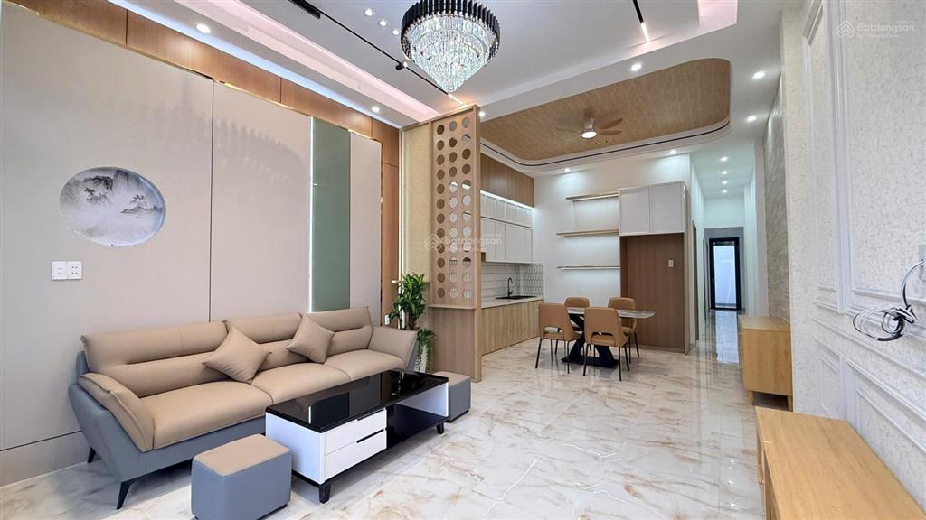 Nhà đẹp gần kcn cầu tràm  cách đt826 chỉ 100m