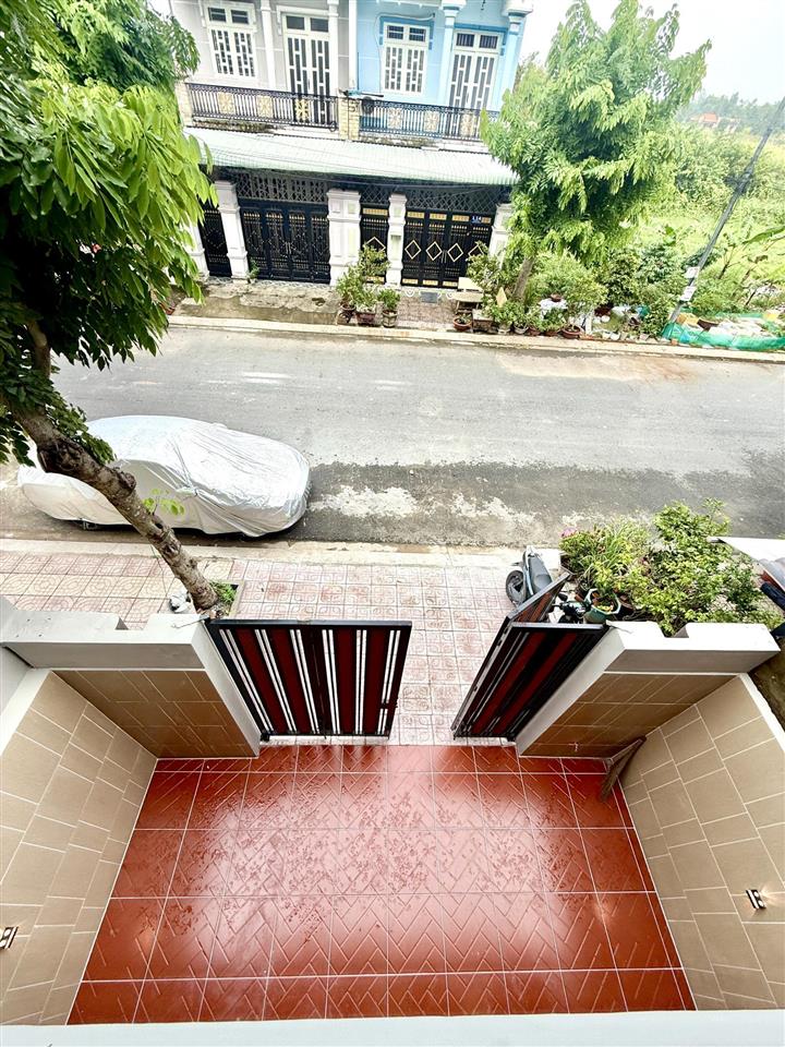 Nhà đẹp trong kđt 5 sao new city (đường đinh đức thiện nối dài) ngang 5,5 m x 16m chỉ 4,4 tỷ