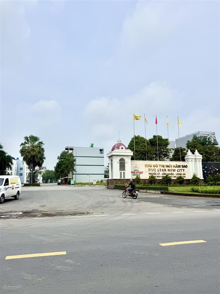 Nhà đẹp trong kđt 5 sao new city (đường đinh đức thiện nối dài) ngang 5,5 m x 16m chỉ 4,4 tỷ