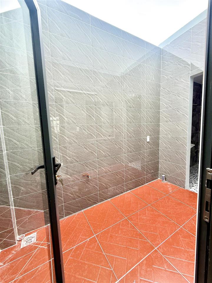 Nhà đẹp trong kđt 5 sao new city (đường đinh đức thiện nối dài) ngang 5,5 m x 16m chỉ 4,4 tỷ