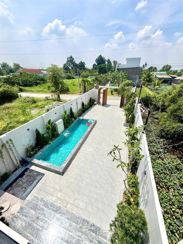 Biệt thự mặt tiền đường dt 14, long thượng