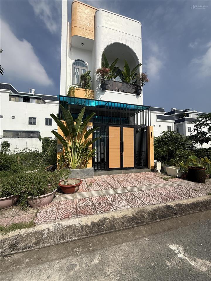 Nền ngộp the sol city chỉ 2,050 tỷ, 100% sổ sẵn