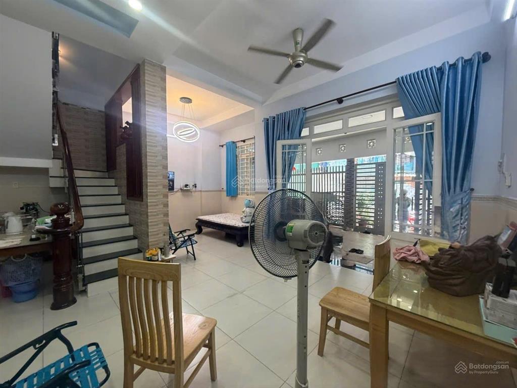 Bán nhà ngang 7m  1 trệt 1 lầu đường tây hoà  phước long a. q9