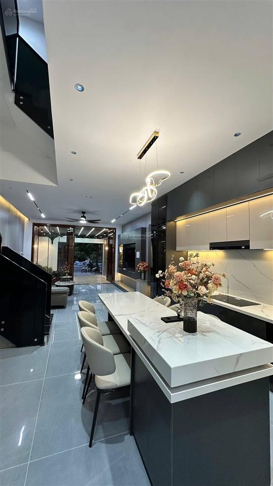 Bán nhà 3 tầng cồn dầu 18 sẵn dòng tiền 35tr/ tháng . nhà mới xây xong 1 tháng đầy đủ nội thất
