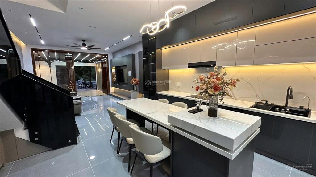 Bán nhà 3 tầng cồn dầu 18 sẵn dòng tiền 35tr/ tháng . nhà mới xây xong 1 tháng đầy đủ nội thất