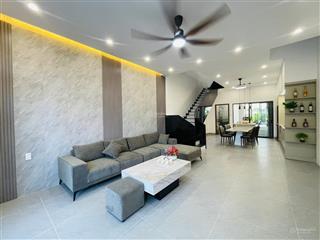 Bán nhà riêng tại hói kiểng 11, 8,1 tỷ, 110m2, 3pn + 3wc + 3 tầng, đà nẵng