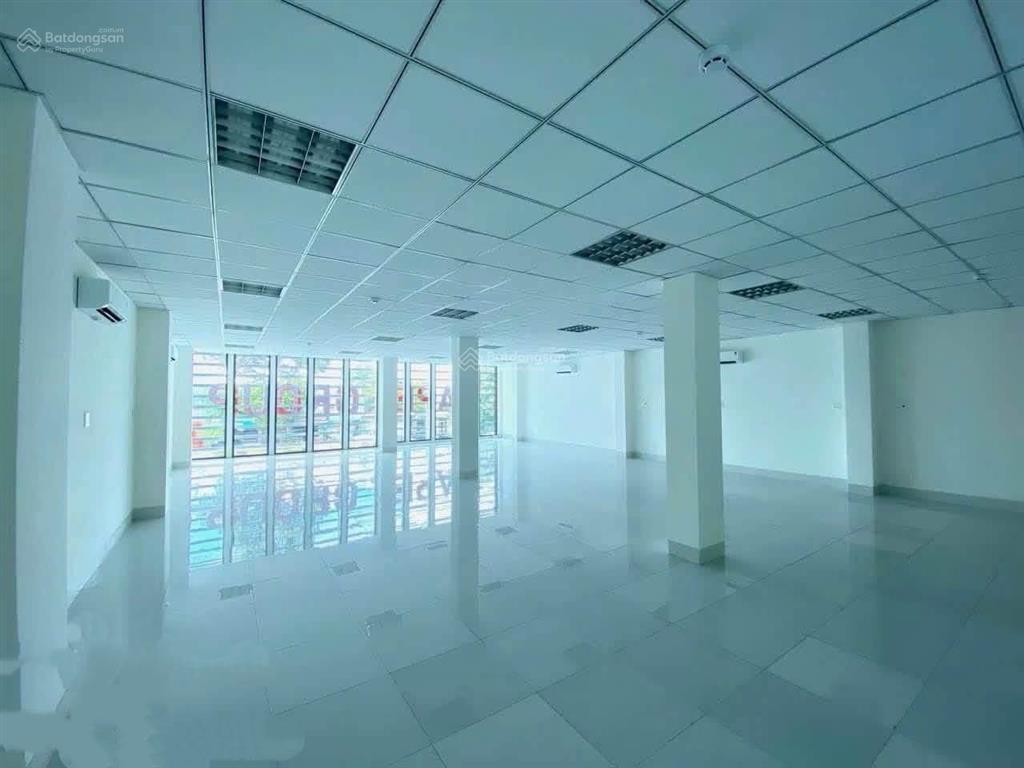 Cho thuê tòa nhà 1.500m2 mặt tiền 10m đại lộ võ văn kiệt  trung tâm cần thơ