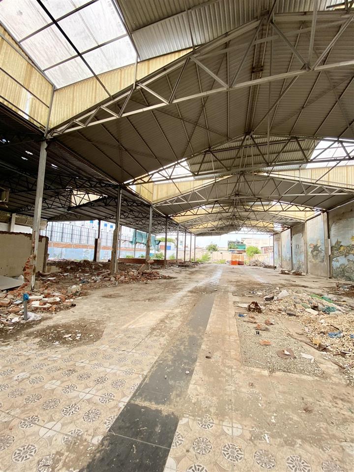 Cho thuê mb lớn 3.000m2 mặt tiền 32m gần vincom hùng vương trung tâm cần thơ
