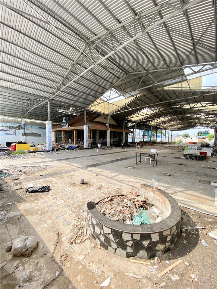 Cho thuê mb lớn 3.000m2 mặt tiền 32m gần vincom hùng vương trung tâm cần thơ