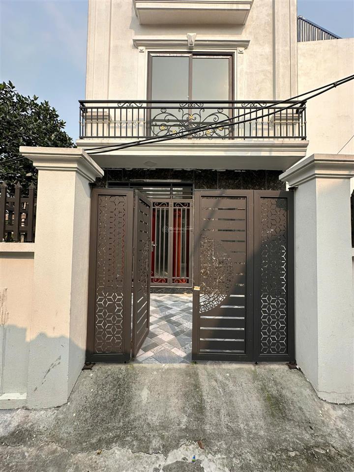 Giá rẻ bất ngờ, 52m2x4t, ô tô vào cửa tại đại thành. giá chỉ 3,7x tỷ. mới tinh 4 ngủ. đầu tư tốt