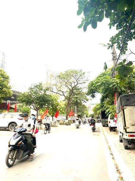 Bán nhà kinh doanh mặt phố lĩnh nam tương mai, sầm uất, 155m2, 59 tỷ, giá đầu tư