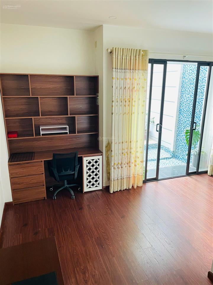 Cho thuê villa trung tâm tp nha trang sân vườn + hồ cá cực chill, cách biển 1km