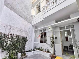 Nhà hẻm hoàng diệu, tttp, gần bãi tắm biển 100m2, 14tr/tháng
