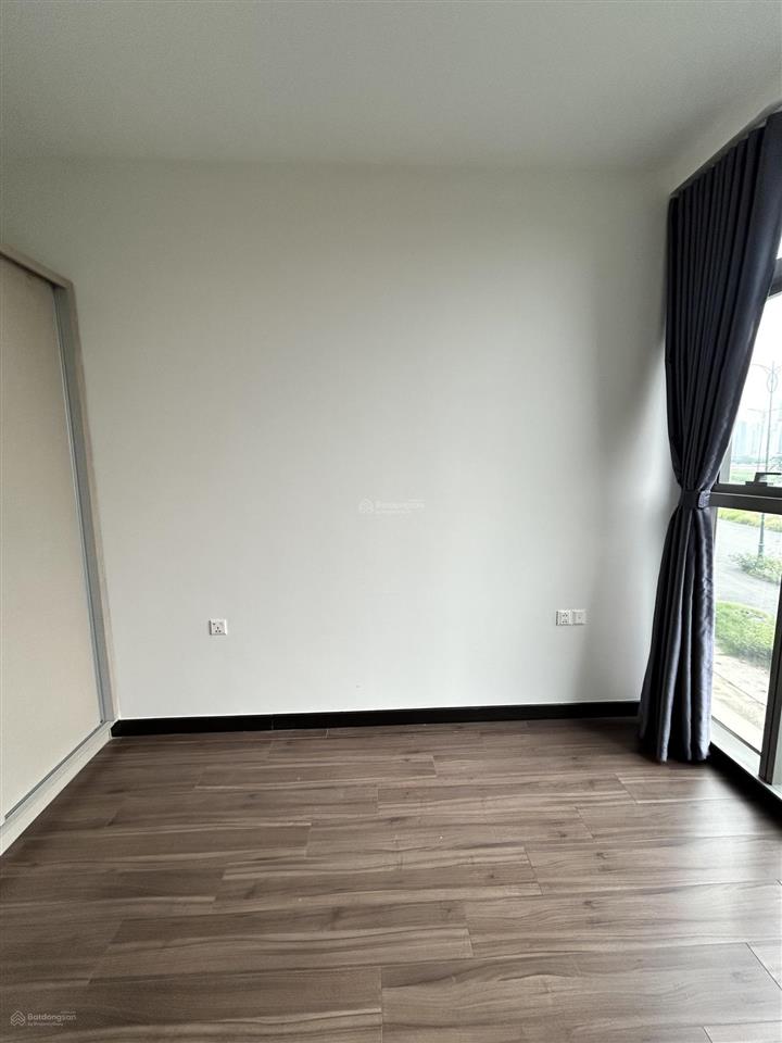 Cho thuê 2pn empire city ntcb hoặc full nt đang trống vào được liền