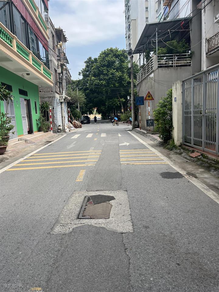 Bán nhà hoa lâm 52m 6 tầng 9,9 tỷ lô góc ô tô, dân xây, dân trí cao an sinh đỉnh