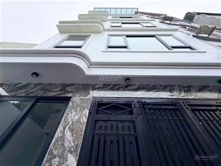 Bán nhà gia quất 43m 5 tầng 8,6 tỷ thang máy, dân xây, full nội thất, ô tô đỗ cổng