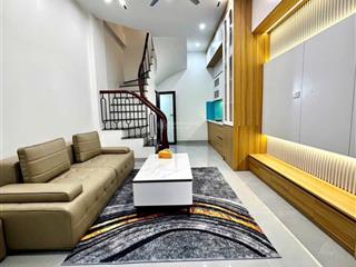 Bán nhà ngô gia tự, 30m2 5 tầng, 4,8 tỷ dân xây, nhà mới full nội thất, sát chợ và trường học