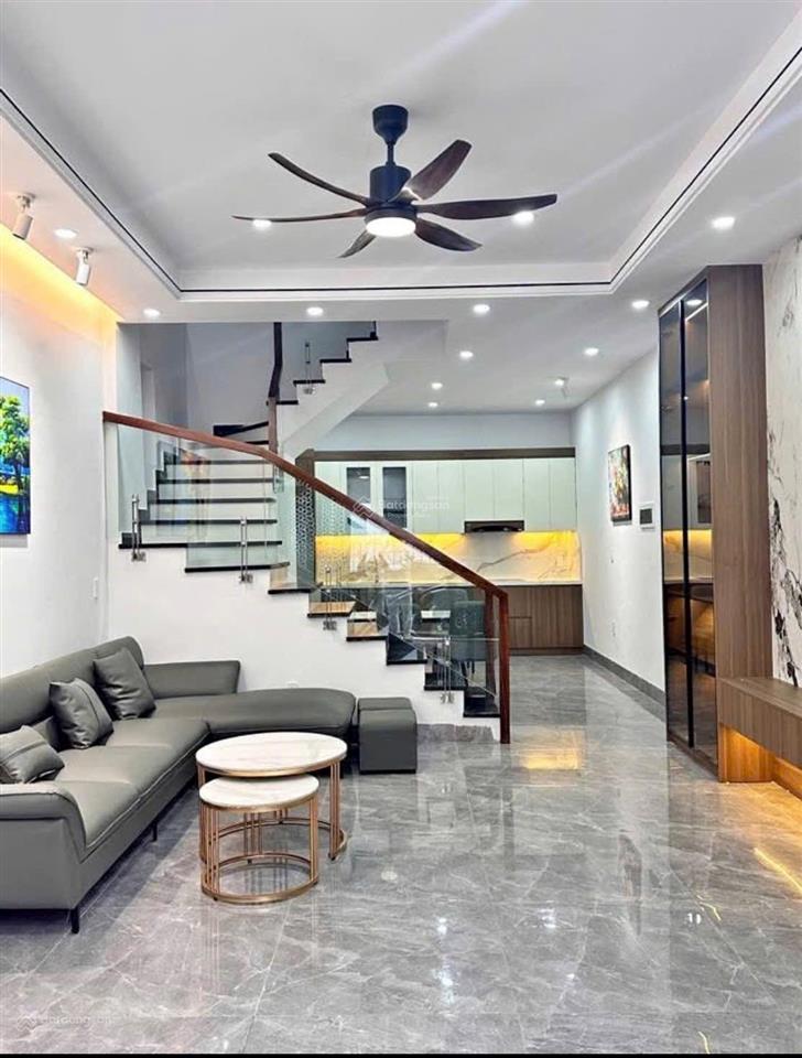 Bán gấp nr 3pn 4wc 38m2 ở hoa lâm, long biên, 7,3 tỷ, lô góc thoáng sáng, full nội thất