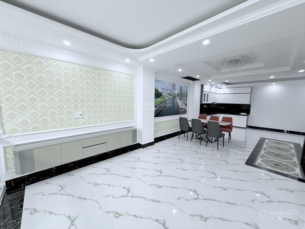 Bán nhà hồng tiến 66m 5 tầng 8,5 tỷ dân xây mới tinh, full nội thất, nhà sát hồ bồ đề