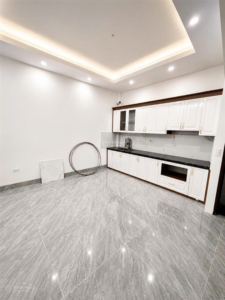 Bán nhà riêng 3pn, 4vs, 36m2 tại phường giang biên, 4,5 tỷ
