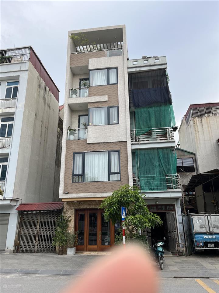 Bán nhà riêng 3pn, 4wc, 35m2 tại ngô gia tự, long biên, 6,3 tỷ