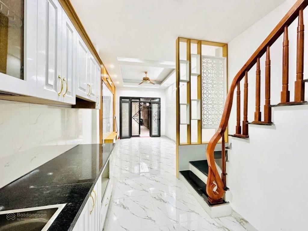 Bán nhà riêng 3pn, 4wc, 36m2 tại việt hưng, 4,5 tỷ vnd