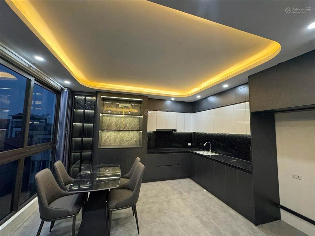 Bán nr 46m2, 4pn, 4wc tại nguyễn văn cừ, bồ đề, long biên, 7,4 tỷ thang máy nhà mới full nội thât