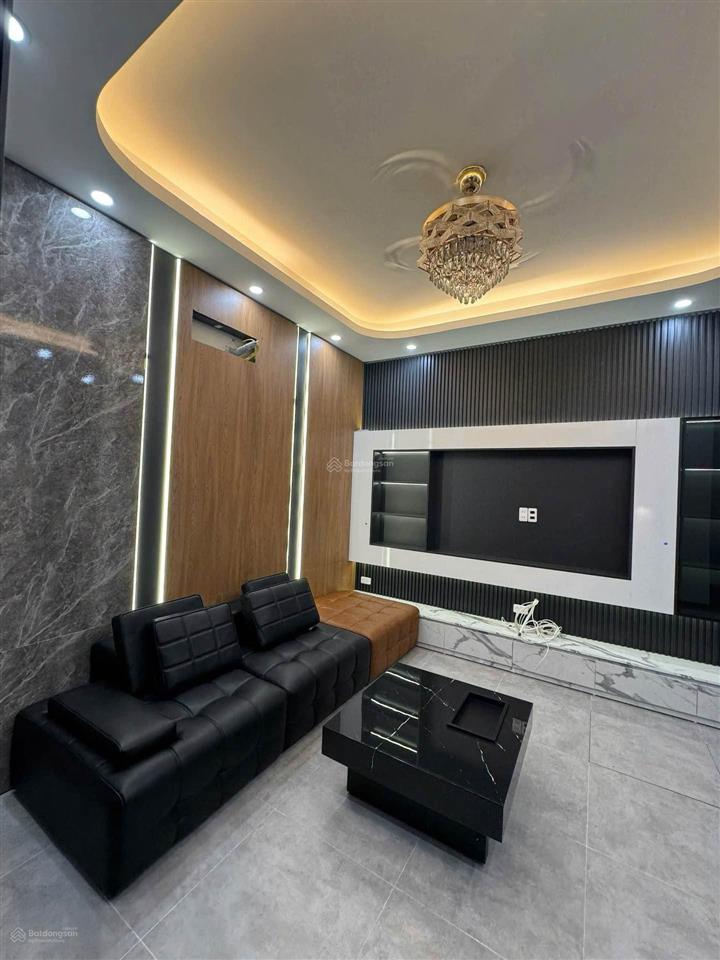 Bán nhà 3pn, 3wc, 36m2 giá cực chất tại thượng thanh, long biên, hà nội lô góc ngõ thông kd được
