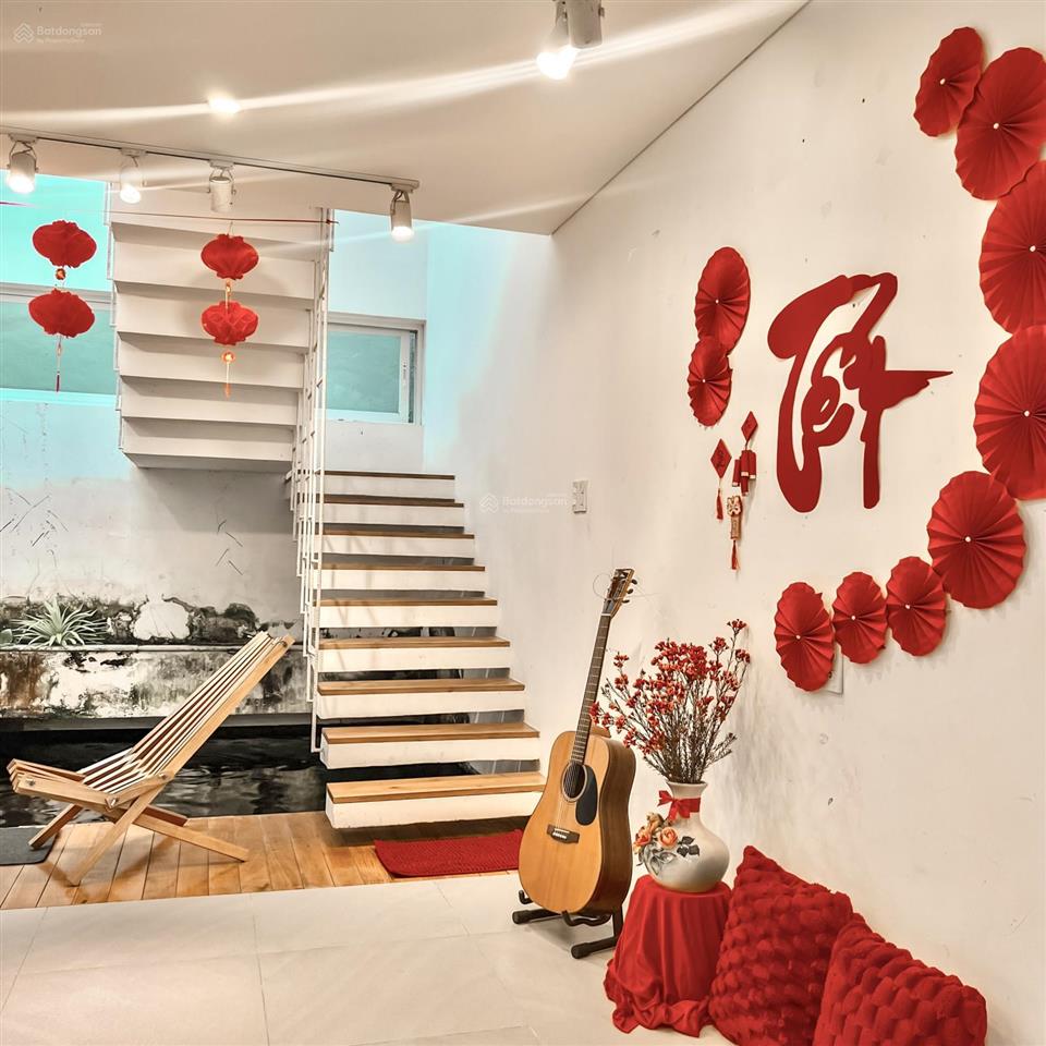 7.x tỷ! mặt tiền nhà 3 tầng đường hà bồng 7.5m có hồ cá koi gần nguyễn phước lan.