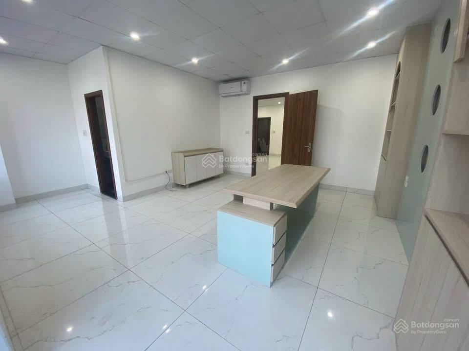Cho thuê biệt thự 120m2 x 4 tầng full điều hòa có tủ bếp
