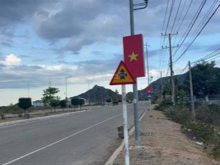 Chính chủ cần bán lô góc ngay trung tâm hành chính huyện thuận nam, ninh thuận cũ, giá chỉ hơn 2tr