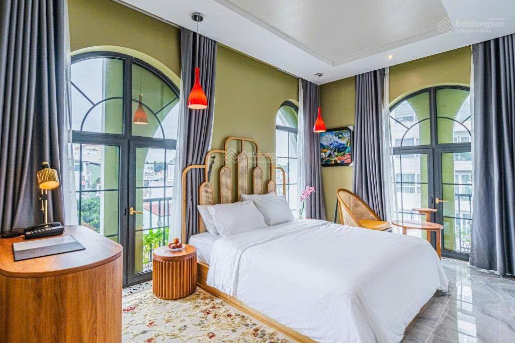 Siêu phẩm dòng tiền  tòa chdv nguyễn thị định  hầm 6 tầng  10 x 30m  tn 420 triệu/th chỉ 65 tỷ