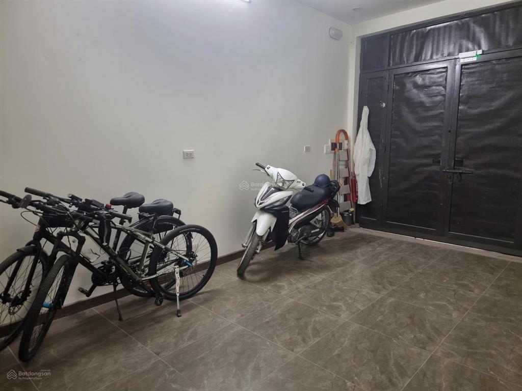 Chính chủ bán nhà ngõ 199 thụy khuêphường tây hồhà nội 65m2x4.5t, lô góc, cách phố 30m, 19.5tỷ