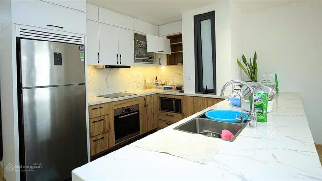 Chính chủ cần bán tòa căn hộ mặt ngõ 31 xuân diệuphường quảng antây hồhà nội 178m2x8t, 80 tỷ
