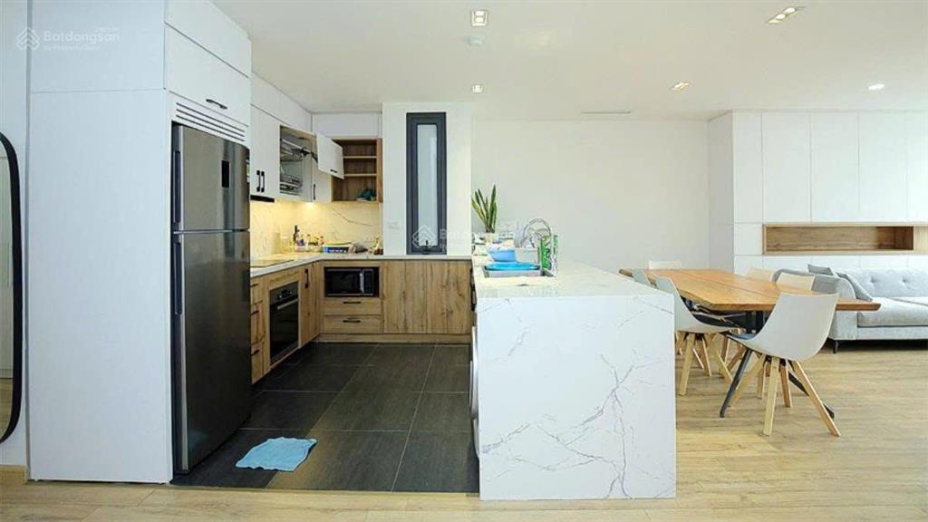 Chính chủ cần bán tòa căn hộ mặt ngõ 31 xuân diệuphường quảng antây hồhà nội 178m2x8t, 80 tỷ
