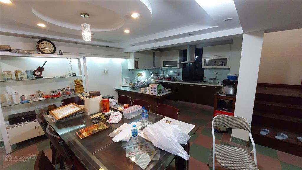 Chính chủ bán liền kề 445 đội cấnphường vĩnh phúcba đìnhhà nội 122m2x5t, mt8m, 72.5 tỷ, gara ôtô