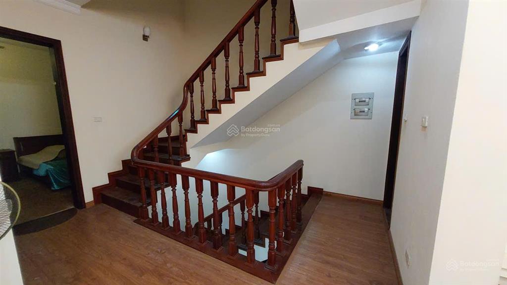 Chính chủ bán liền kề 445 đội cấnphường vĩnh phúcba đìnhhà nội 122m2x5t, mt8m, 72.5 tỷ, gara ôtô