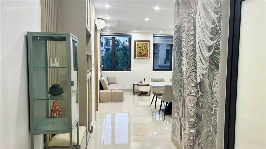 Chính chủ cần bán nhà mặt phố tô ngọc vân quảng an tây hồhà nội 137m2x7.5t, mt7m, view hồ tây