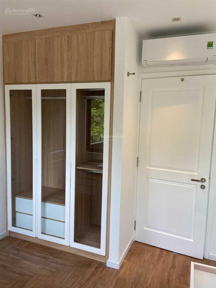Cho thuê nhà phố khu đô thị waterpoint, cách trung tâm bến lức 5p, 3pn  3wc, an ninh 0968 612 ***