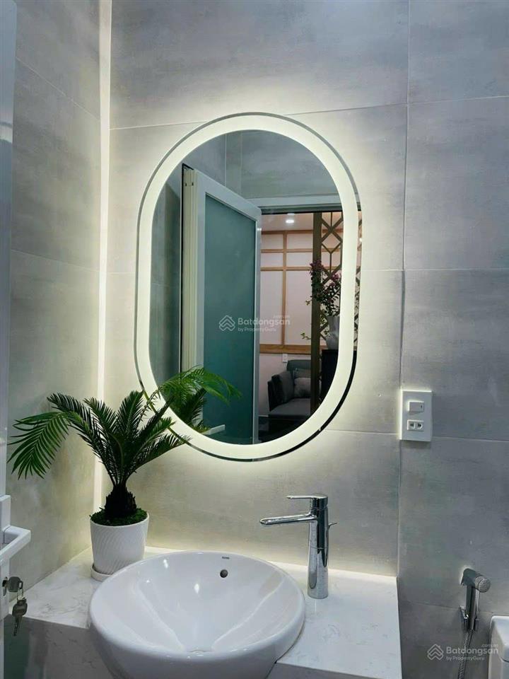Cho thuê nhà phố khu đô thị waterpoint, cách trung tâm bến lức 5p, 3pn  3wc, an ninh 0968 612 ***