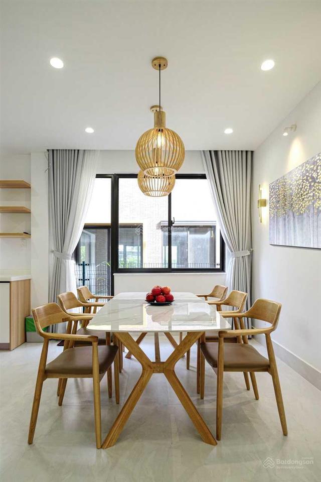 Cho thuê nhà phố khu đô thị waterpoint, cách trung tâm bến lức 5p, 3pn  3wc, an ninh 0968 612 ***