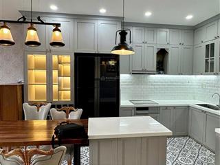 Bán căn hộ orient apartment bến vân đồn, q4  2pn 2wc  75m2 tặng nội thất đẹp